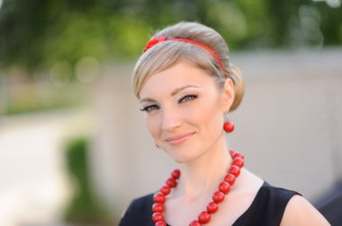 Güzel bir kadının portresi 