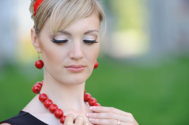 Güzel bir kadının portresi 