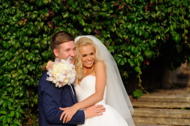 Mutlu gelin ve damat düğünlerinde 