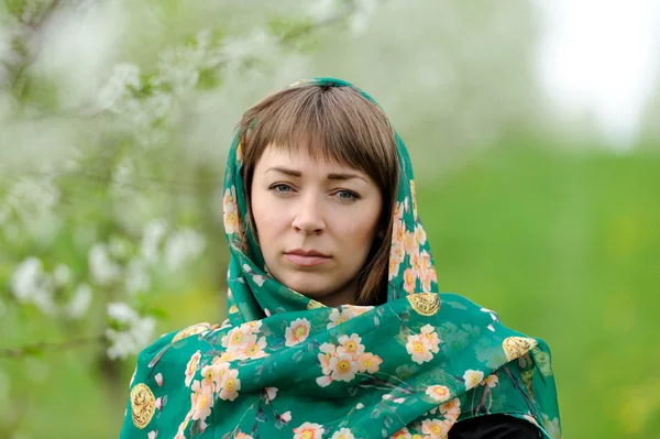 Girl in the garden — Stock Photo, Image