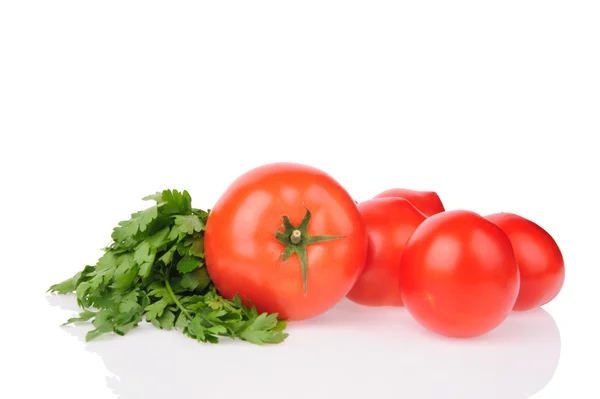 Rode tomaat en peterselie — Stockfoto