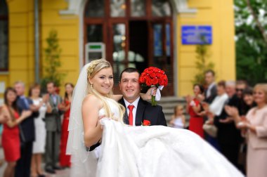 Mutlu gelin ve damat düğünlerinde 