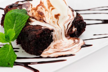 Çikolatalı topping dondurma. Tatlı Grey