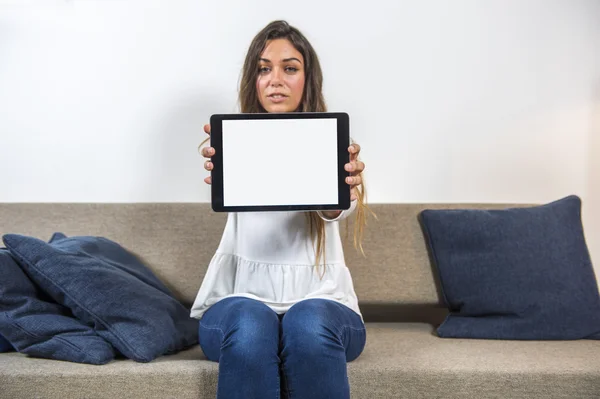 Vorführung eines Tablet-Bildschirms — Stockfoto