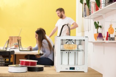 Yazıcı ürünleri, çalışma tasarımcılar ile