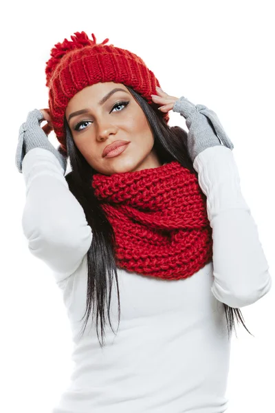 Schöne brünette Mädchen Modell in Winterkleidung — Stockfoto