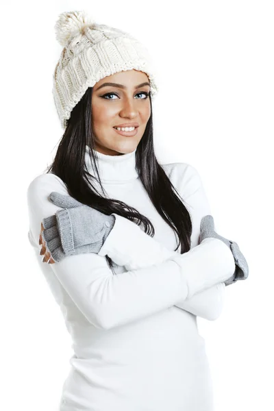 Vacker brunett tjej modell i vinterkläder — Stockfoto
