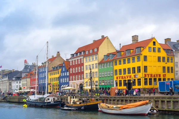 Kopenhagen Nyhavn Kanal und Bezirk — Stockfoto