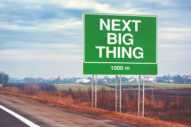 Sonraki büyük şey ileriye kavramsal görüntü yol işaret ile