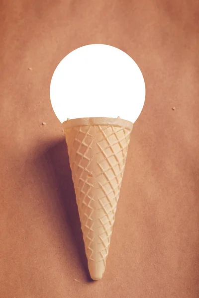 Single crispy ice cream cone — Stock Photo, Image