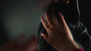 Şiddet saldırı sahne, suç Delme kurban, savunmak, pov görüntüleri eller