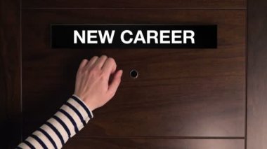 Yeni kariyer kapıyı kadın