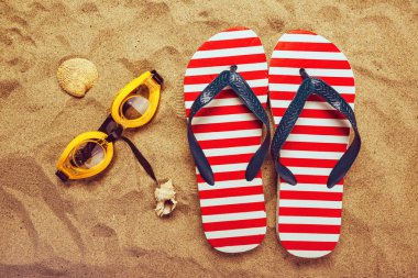 Sahil kumu kayış ya da fiske vurmak çifti flop