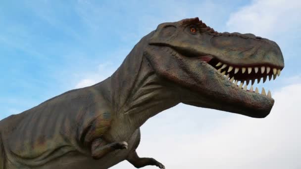 Tyrannosaurus rex life-size model — Stock Video