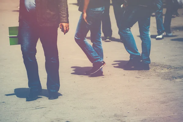 Street yürüyüş yayalar Retro tonlu görüntü
