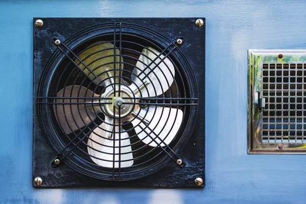 Ventilador de refrigeração axial — Fotografia de Stock