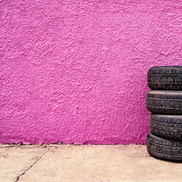 Bil däck butik bakgrund — Stockfoto