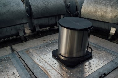 Çöp dumpsters veya Çöp Konteyneri