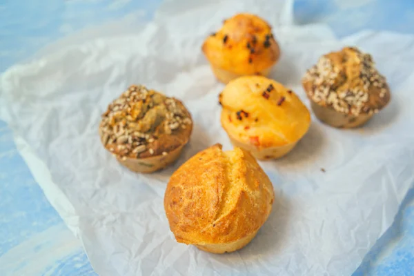 Hausgemachte salzige Muffins, auch Proja Pie genannt — Stockfoto