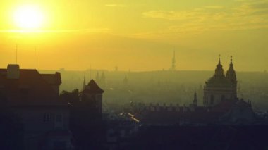 Sabahın erken saatlerinde Prag şehir, Çek Cumhuriyeti, panoramik görünüm