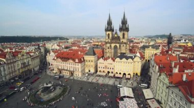 Prag, Çek Cumhuriyeti st. teyn Gotik Katedrali ile eski şehir Meydanı