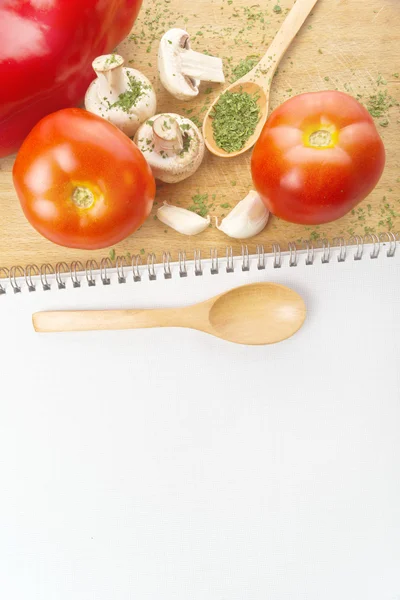 Sarımsak mantar domates maydanoz ve kırmızı biber yemek tarifleri — Stok fotoğraf