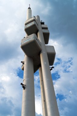 Prag'da Zizkov televizyon kulesi