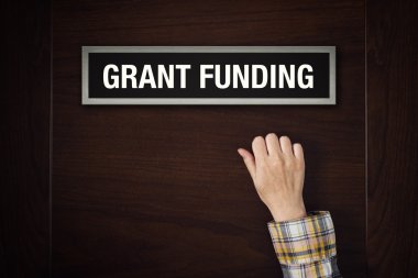 el kapı finansman grant üzerinde çalıyor