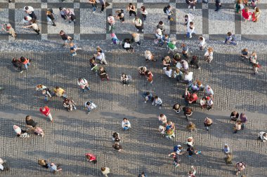 Turistler, Prag eski şehir Meydanı