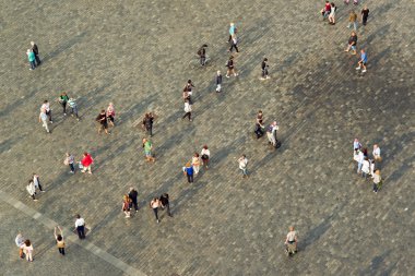 Turistler, Prag eski şehir Meydanı