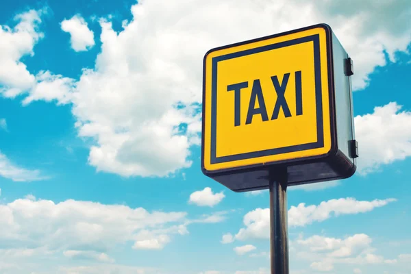 Taxi Stop Sign on the road — Stock Photo, Image