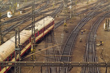 tren istasyonuna geldikten
