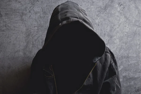 Faceless unrecognizable man without identity — Stock Photo, Image