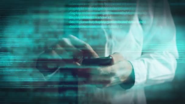 Código de programación de script animado abstracto en el dispositivo de teléfono inteligente móvil — Vídeo de stock