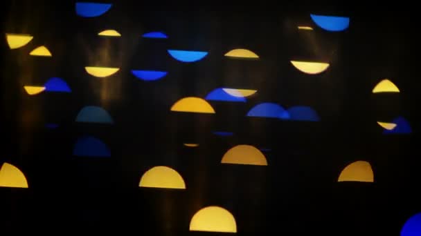 Coloré déconcentré clignotant bokeh lumières festives comme fond abstrait — Video