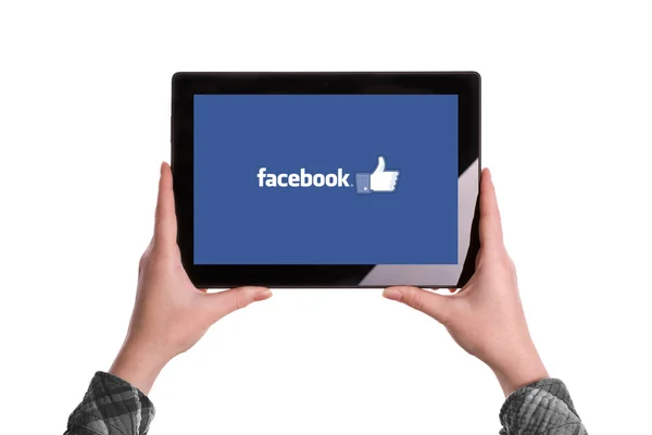Dijital Tablet Facebook logosuna — Stok fotoğraf