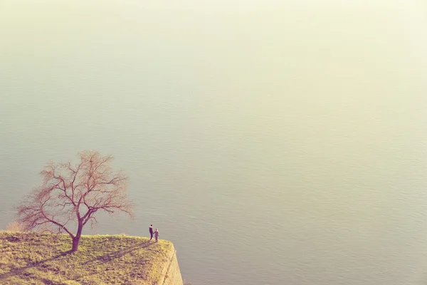 Unrecohnizable Romantic Couple at River Bank — Stock Photo, Image