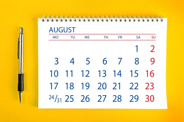 Página de calendário agosto — Fotografia de Stock