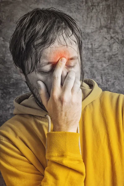 Man met sinushoofdpijn — Stockfoto