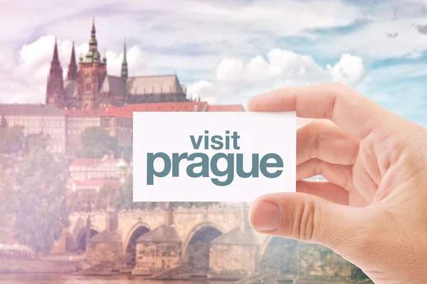 Agente turístico com visita Prague Card Imagens De Bancos De Imagens