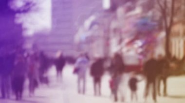 Kalabalık, insanlar üzerinde Street yürüyüş Bokeh, kentsel arka plan bulanıklık gibi kadın ve erkek tanınmaz grup bulanıklık