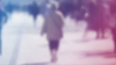 Kalabalık, insanlar üzerinde Street yürüyüş Bokeh, kentsel arka plan bulanıklık gibi kadın ve erkek tanınmaz grup bulanıklık