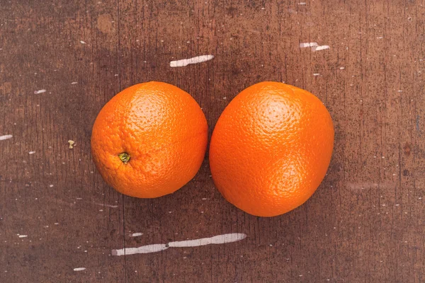 Fresh Ripe Sweet Orange Fruit on Rustic Brown Wood Background — Stock Photo, Image