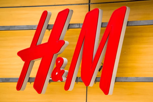 H och M-logotypen — Stockfoto