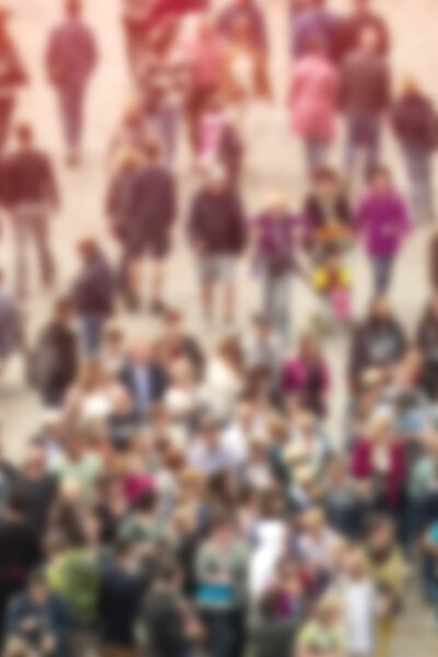 Широкая публика, размытая толпа людей
