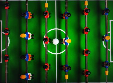 Masa futbol veya futbol kicker oyunu