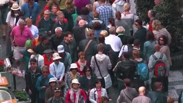 Prague Tourists Walking in Groups — Stock Video