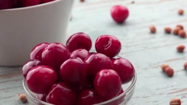 kaseden tatlı kiraz toplama eller