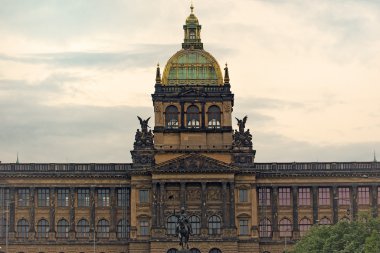 Saint wenceslas heykel ve Prag Ulusal Müzesi