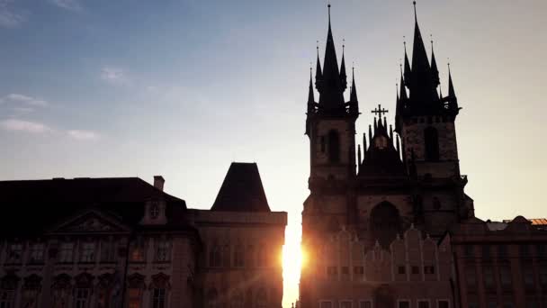 Salida del sol en la Plaza de Praga — Vídeo de stock